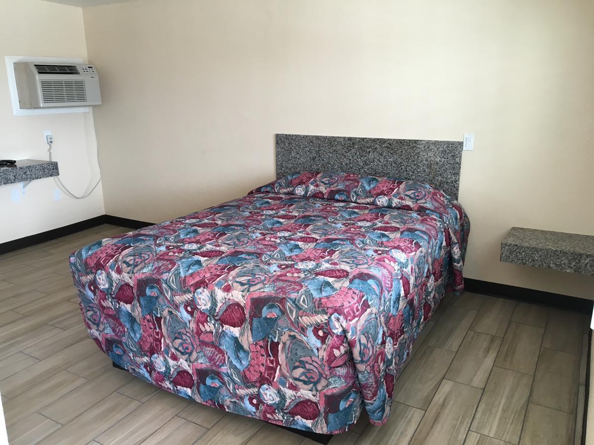 王牌经济汽车旅馆 圣地亚哥 外观 照片