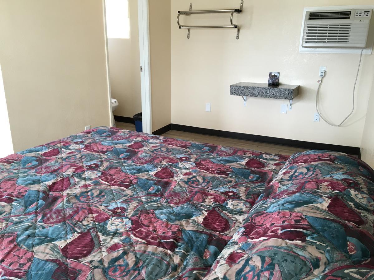 王牌经济汽车旅馆 圣地亚哥 外观 照片